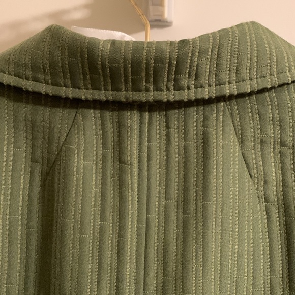 Versatile Fashion Jacket, Dressy or Casual, Unlined, Holiday Ready, Multi-Season - Picture 6 of 10